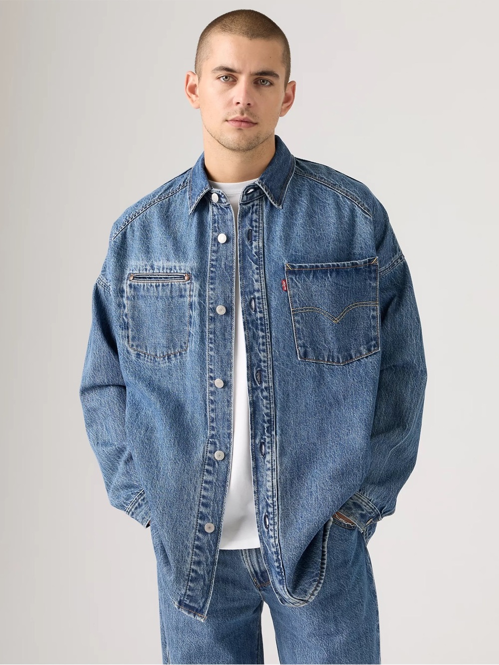 NWT Levi’s Men’s Oversized Twisted Shacket Denim Shirt Jacket Medium Wash Sz XL - Picture 3 of 15